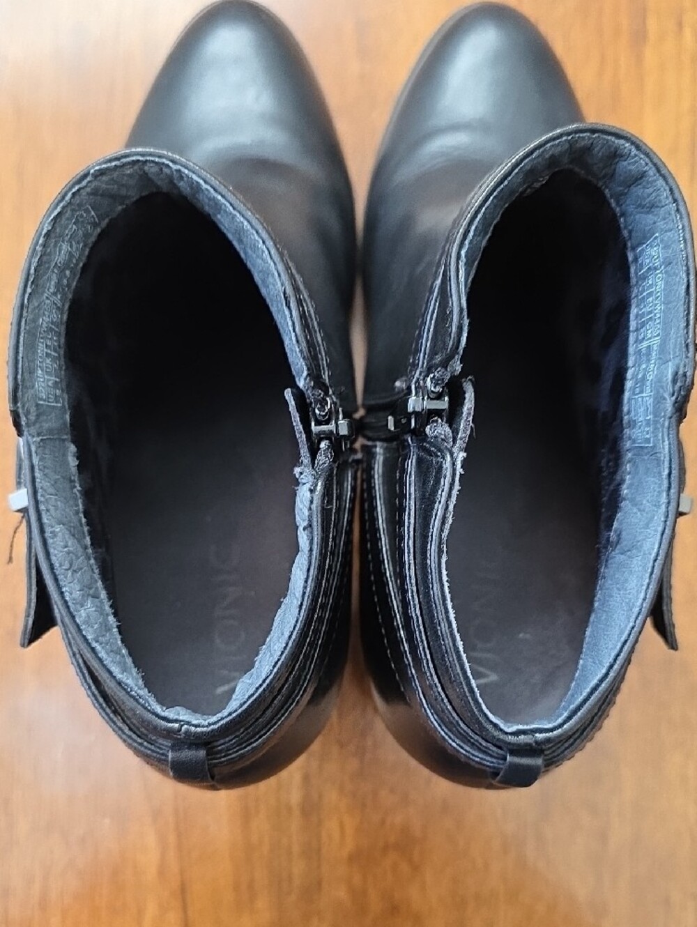 Vionic Upright Upton Black Leather Ankle Booties Sz 9 - Picture 9 of 11